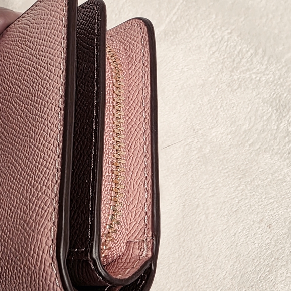 Coach Blush Pink Leather Wallet - Picture 3 of 7